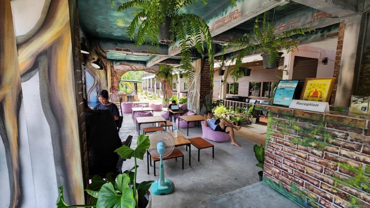 Save Hostel Ko Tao Esterno foto